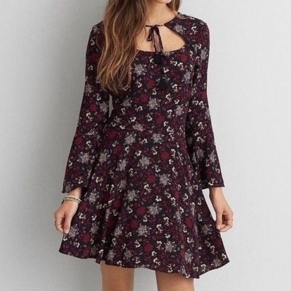 American Eagle AEO Women’s Cutout Tassel Floral Bell Sleeve Babydoll Dress Large - Picture 1 of 9